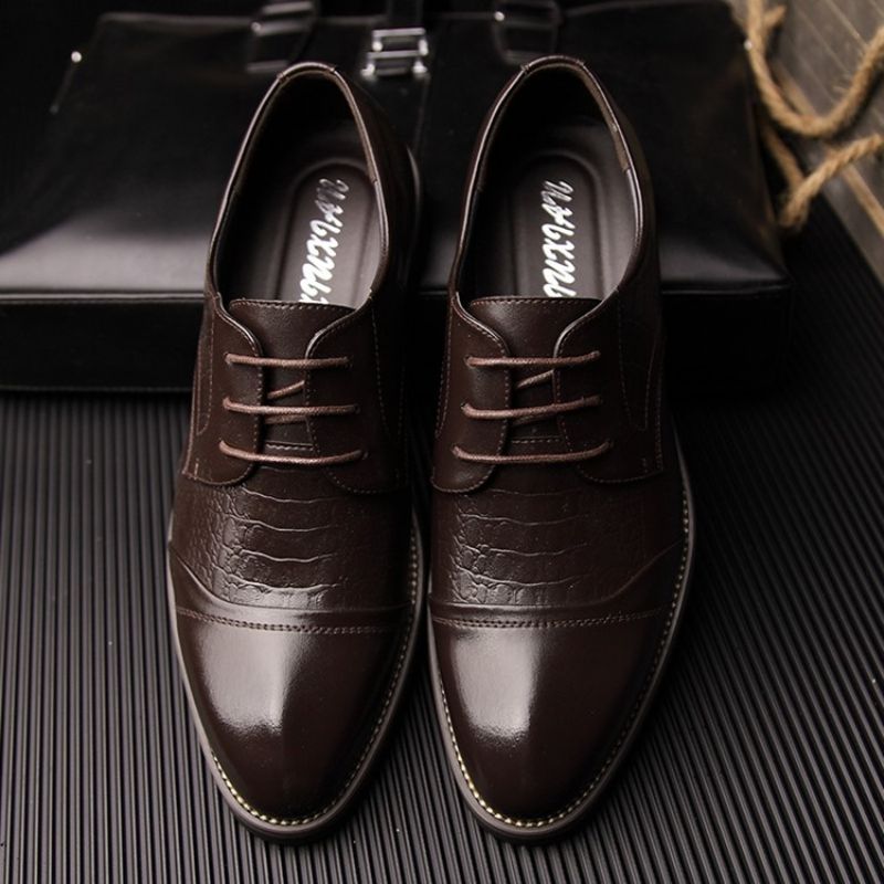 Miesten Croco Point Toe Oxfords