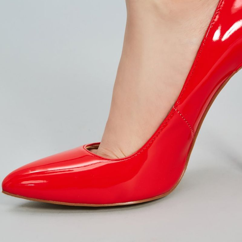 Red Buckle Plain Stiletto Heel Pumps