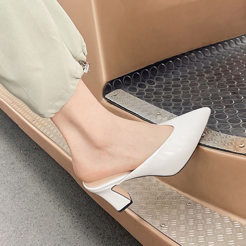 Slip-On Chunky Heel Closed Toe Casual Tossut