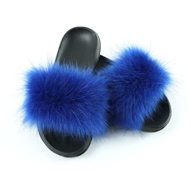 Pompon Flat Slip-On Tavalliset Tossut