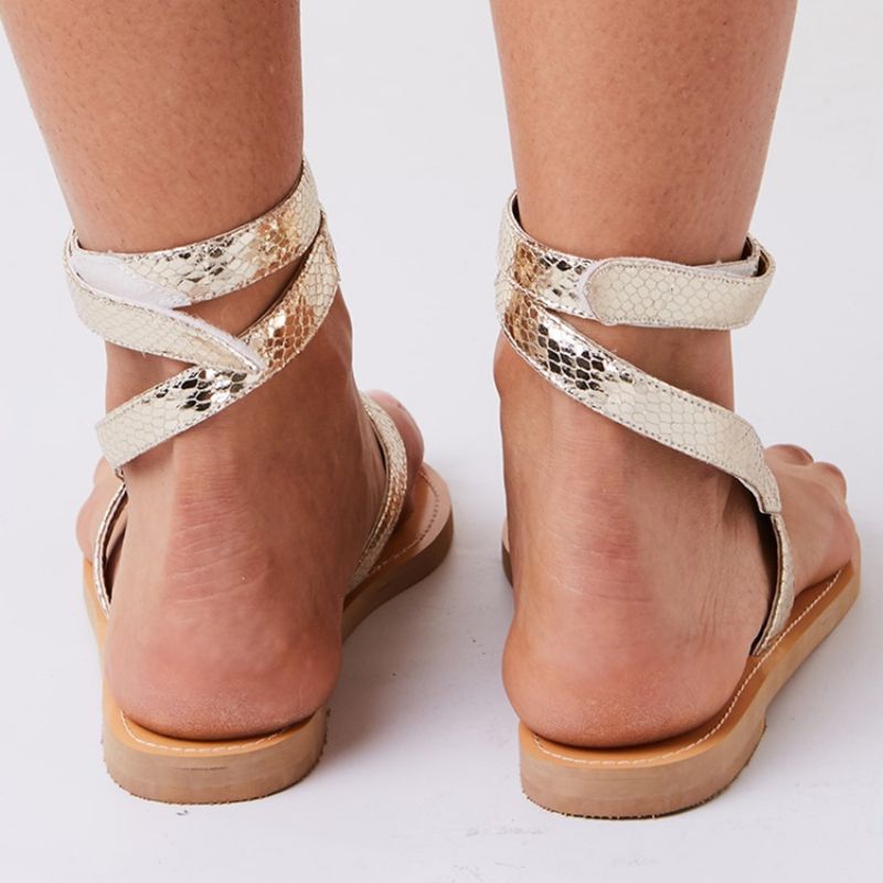 Snake Shape Cross Strap Thong Flat Sandaalit