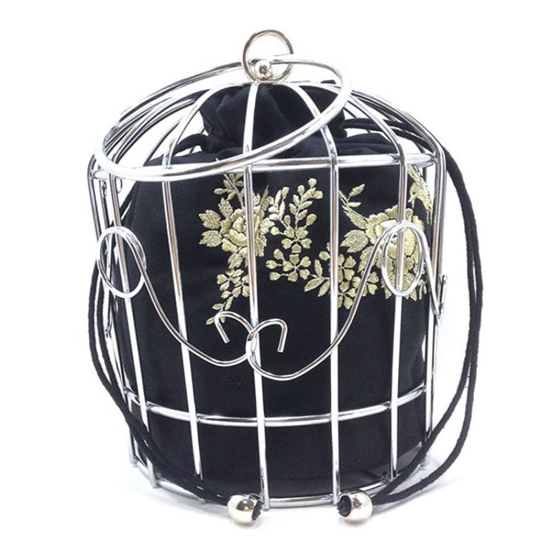 Vogue Metal Cage Brodeerattu Crossbody Laukku