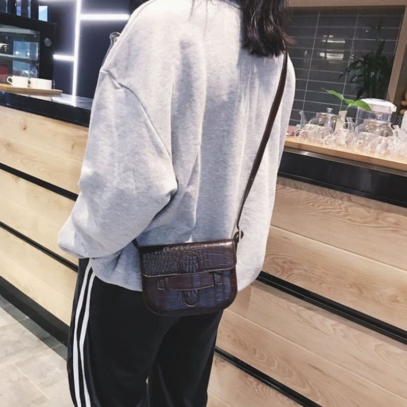 Alligator Thread Pu-Satula Crossbody Bag