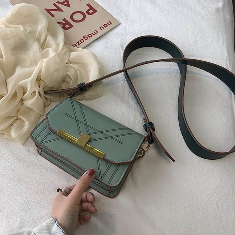 Kierre Pu-Suorakulmio Crossbody Bag