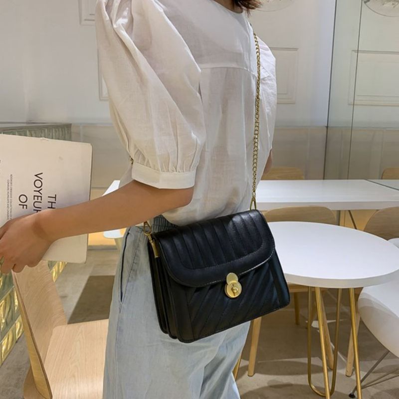 Pu-Lukitusketju Suorakulmio Crossbody Laukut